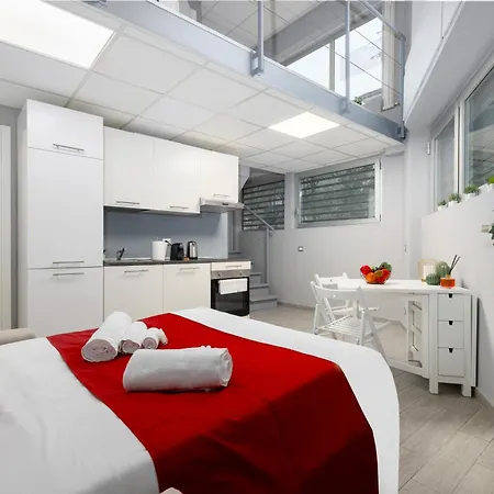 8 Minuti Dal Centro Metro Loreto Apartamento