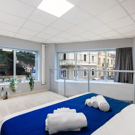 Apartamento 8 Minuti Dal Centro Metro Loreto