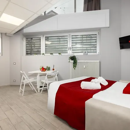 8 Minuti Dal Centro Metro Loreto Apartamento